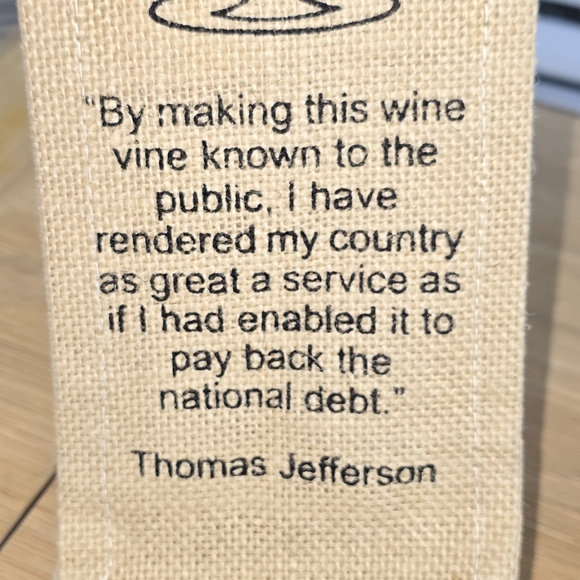 Burlap Wine Bottle Gift Bag with Bamboo Handles & Thomas Jefferson Quote - Picture 8 of 8